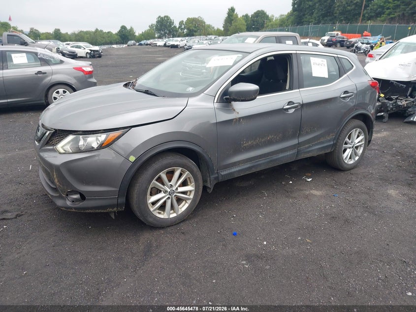 2019 Nissan Rogue sport VIN JN1BJ1CR1KW623944 IAAI salvage auction — NORMAL WEAR, Clear (Pennsylvania), sold $500 on 2026-07-28 (photo 2)