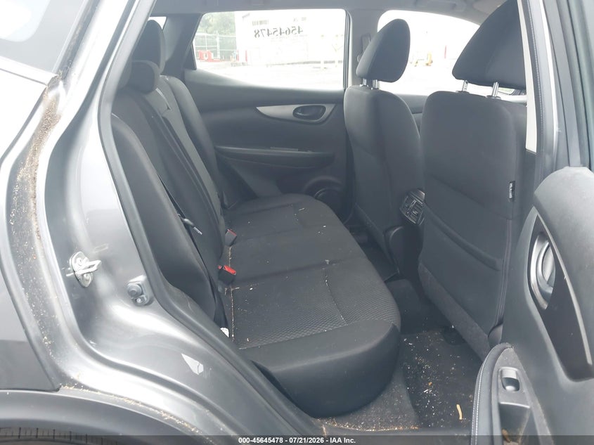 2019 Nissan Rogue sport VIN JN1BJ1CR1KW623944 IAAI salvage auction — NORMAL WEAR, Clear (Pennsylvania), sold $500 on 2026-07-28 (photo 8)