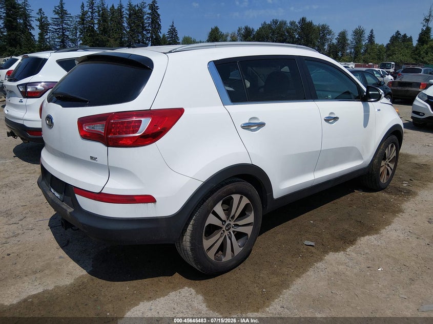 2011 Kia Sportage VIN KNDPCCA21B7071323 IAAI salvage auction — NORMAL WEAR, Clear (Washington), sold $1,800 on 2026-07-22 (photo 4)