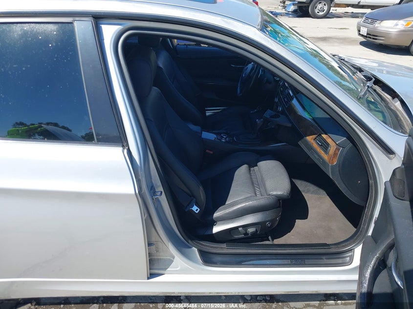 2010 BMW 3 series VIN WBAPH5G58ANM35811 IAAI salvage auction — NORMAL WEAR, Salvage Title - Dealer (California), sold $275 on 2026-08-03 (photo 5)