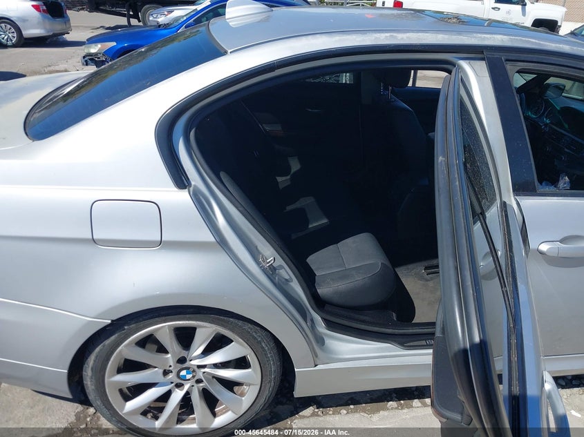 2010 BMW 3 series VIN WBAPH5G58ANM35811 IAAI salvage auction — NORMAL WEAR, Salvage Title - Dealer (California), sold $275 on 2026-08-03 (photo 8)
