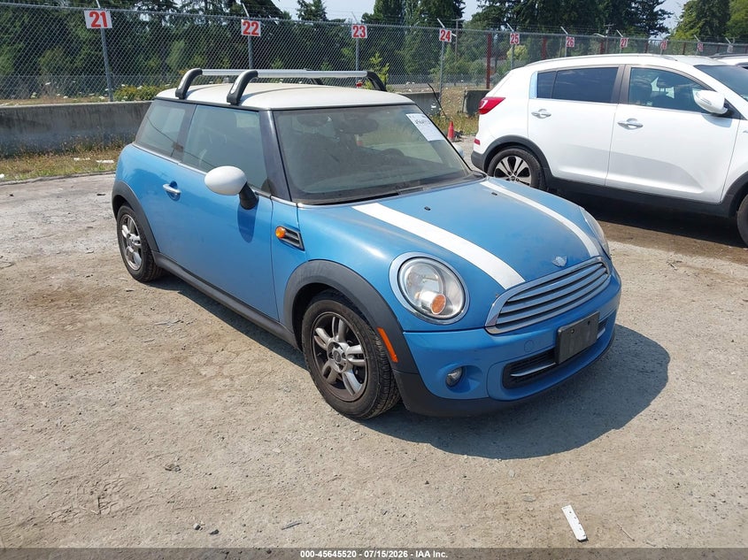 2013 Mini Hard top VIN WMWSU3C54DT691136 IAAI salvage auction — NORMAL WEAR, Clear (Washington), sold $275 on 2026-07-29 (photo 1)