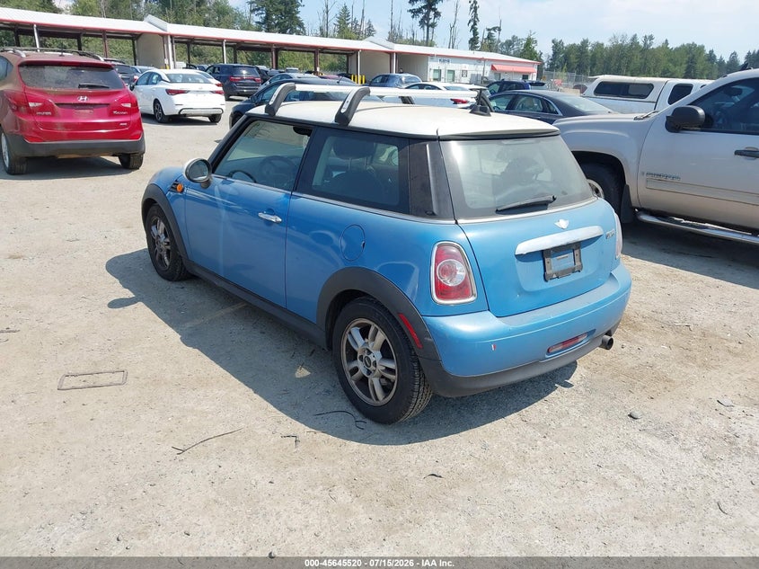 2013 Mini Hard top VIN WMWSU3C54DT691136 IAAI salvage auction — NORMAL WEAR, Clear (Washington), sold $275 on 2026-07-29 (photo 3)
