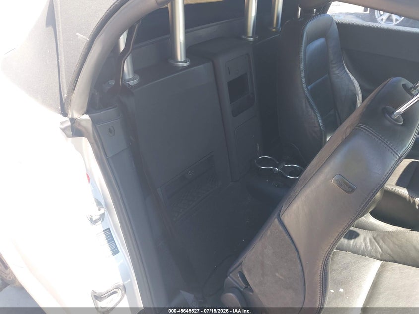2001 Audi Tt VIN TRUTX28N011016513 IAAI salvage auction — NORMAL WEAR, Salvage Title - Dealer (California), sold $25 on 2026-07-29 (photo 8)