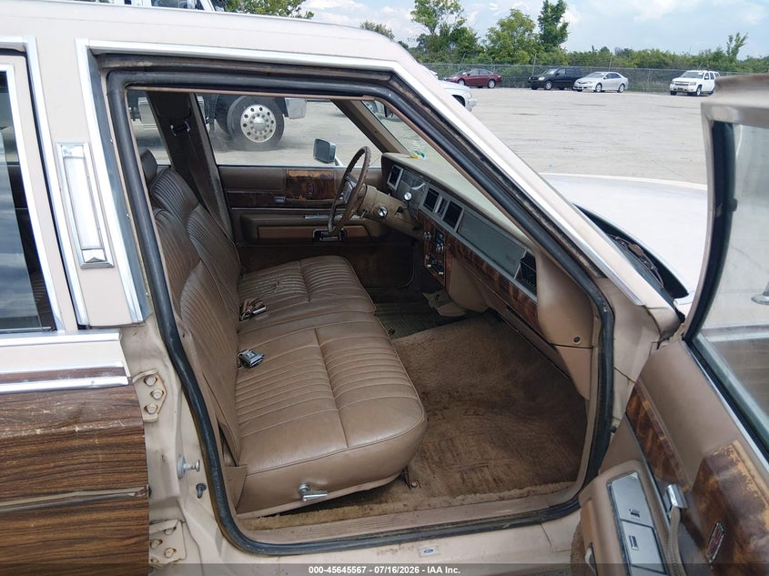 1982 Mercury Grand marquis VIN 1MEBP88F1CZ663510 IAAI salvage auction — NORMAL WEAR, Clear (Missouri), sold $575 on 2026-07-28 (photo 5)