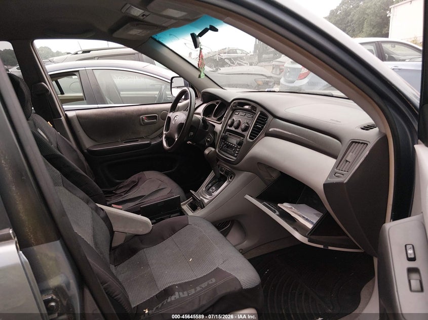 2003 Toyota Highlander VIN JTEGD21A530052178 IAAI salvage auction — NORMAL WEAR, Clear (Massachusetts), sold $125 on 2026-07-28 (photo 5)