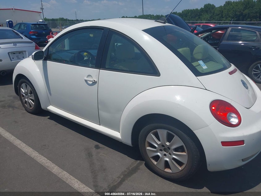 2009 Volkswagen Beetle VIN 3VWRW31CX9M509343 IAAI salvage auction — NORMAL WEAR, Clear (North Carolina), sold $250 on 2026-07-23 (photo 3)