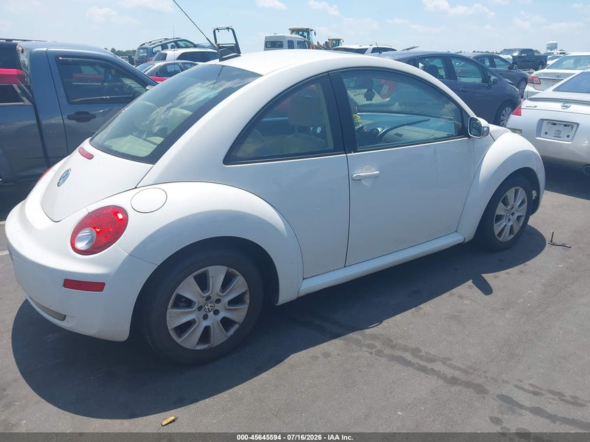 2009 Volkswagen Beetle VIN 3VWRW31CX9M509343 IAAI salvage auction — NORMAL WEAR, Clear (North Carolina), sold $250 on 2026-07-23 (photo 4)