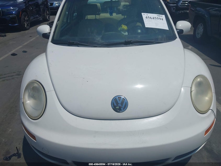 2009 Volkswagen Beetle VIN 3VWRW31CX9M509343 IAAI salvage auction — NORMAL WEAR, Clear (North Carolina), sold $250 on 2026-07-23 (photo 6)