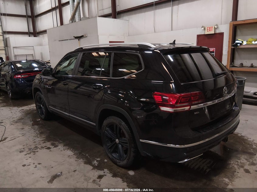2018 Volkswagen Atlas VIN 1V2RR2CA0JC530593 IAAI salvage auction — RIGHT REAR, Salvage Title, sold $3,850 on 2026-08-07 (photo 3)
