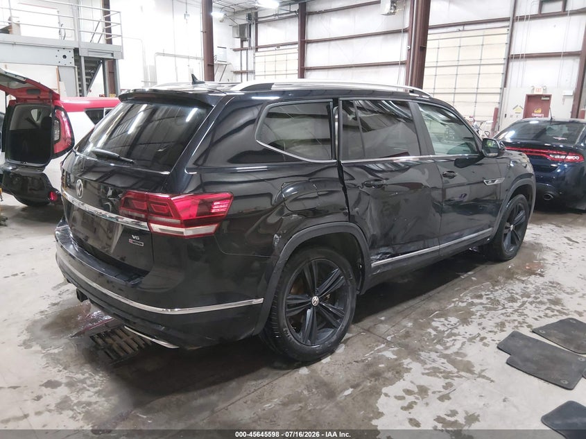2018 Volkswagen Atlas VIN 1V2RR2CA0JC530593 IAAI salvage auction — RIGHT REAR, Salvage Title, sold $3,850 on 2026-08-07 (photo 4)