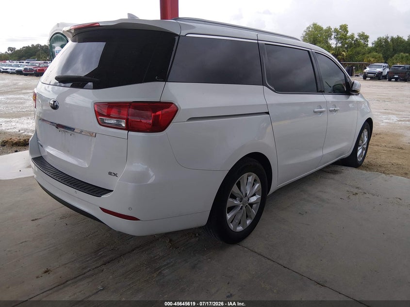 2017 Kia SEDONA VIN KNDMC5C12H6273234 IAAI salvage auction — NORMAL WEAR, Clear (Florida), sold $1,600 on 2026-07-28 (photo 4)