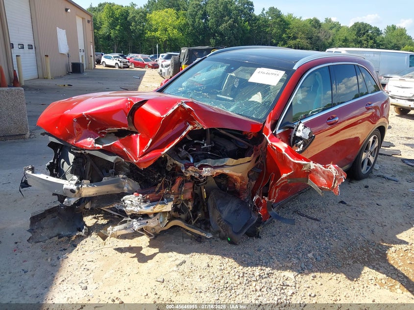 2017 Mercedes-benz Glc VIN WDC0G4JB8HF126662 IAAI salvage auction — FRONT END, Salvage Title, sold $1,600 on 2026-08-17 (photo 2)