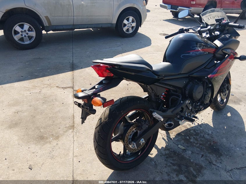 2012 Yamaha Fz VIN JYARJ18E7CA008634 IAAI salvage auction — NORMAL WEAR, Clear (Missouri), sold $575 on 2026-07-28 (photo 4)