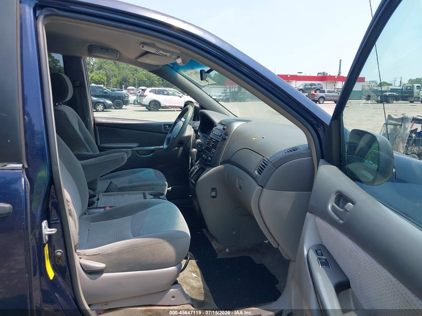 2006 Toyota Sienna VIN 5TDZA23C86S396500 IAAI salvage auction — NORMAL WEAR, Clear (Maryland), sold $600 on 2026-07-23 (photo 5)