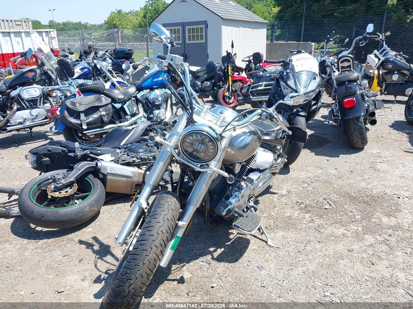 2004 Yamaha Xvs1100 VIN JYAVP11EX4A059974 IAAI salvage auction — NORMAL WEAR, Clear (Pennsylvania), sold $25 on 2026-07-24 (photo 2)
