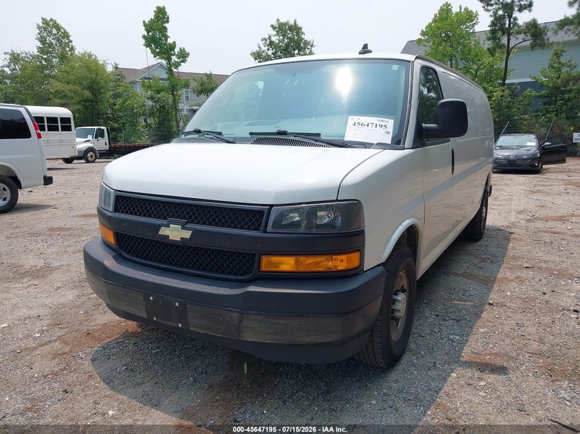 2018 Chevrolet Express 3500 VIN 1GCZGHFG0J1216822 IAAI salvage auction — NORMAL WEAR, SF97 (Virginia), sold $15,850 on 2026-07-22 (photo 2)