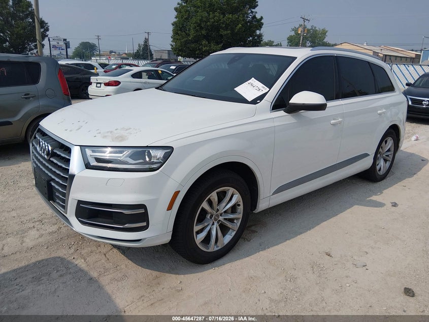 2017 Audi Q7 VIN WA1AHAF78HD044463 IAAI salvage auction — NORMAL WEAR, Clear (Illinois), sold $475 on 2026-07-28 (photo 2)