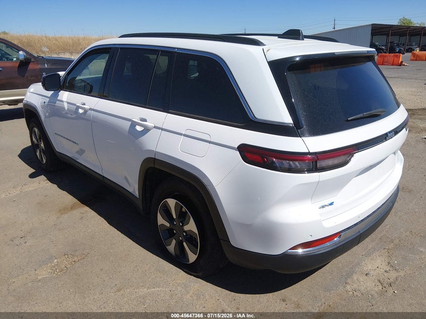 2024 Jeep Grand cherokee VIN 1C4RJYB60RC120672 IAAI salvage auction — SIDE, Enterprise Vehicles Clear Only (Iowa), sold $8,350 on 2026-07-29 (photo 3)