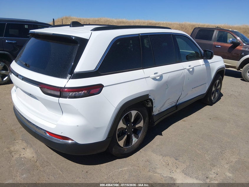 2024 Jeep Grand cherokee VIN 1C4RJYB60RC120672 IAAI salvage auction — SIDE, Enterprise Vehicles Clear Only (Iowa), sold $8,350 on 2026-07-29 (photo 4)