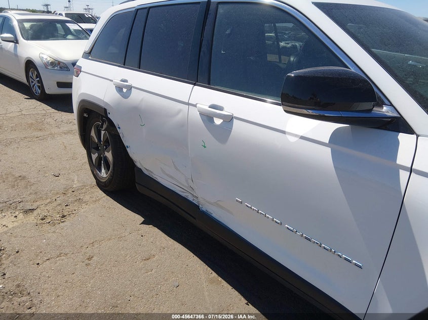 2024 Jeep Grand cherokee VIN 1C4RJYB60RC120672 IAAI salvage auction — SIDE, Enterprise Vehicles Clear Only (Iowa), sold $8,350 on 2026-07-29 (photo 6)