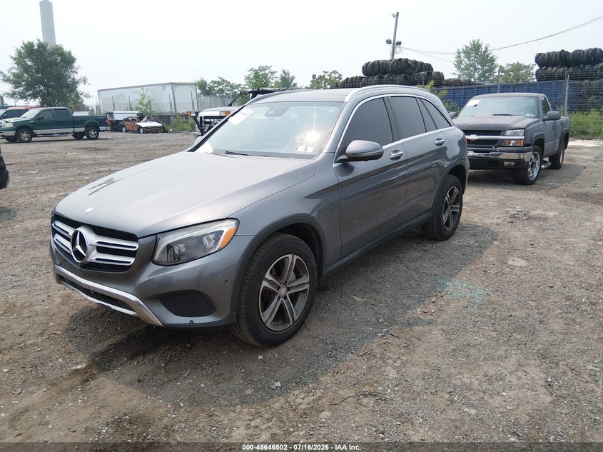2016 Mercedes-benz Glc VIN WDC0G4KB9GF022260 IAAI salvage auction — SIDE, Salvage (Pennsylvania), sold $6,450 on 2026-08-07 (photo 2)