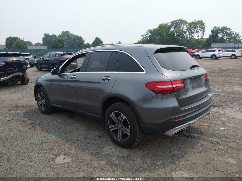 2016 Mercedes-benz Glc VIN WDC0G4KB9GF022260 IAAI salvage auction — SIDE, Salvage (Pennsylvania), sold $6,450 on 2026-08-07 (photo 3)