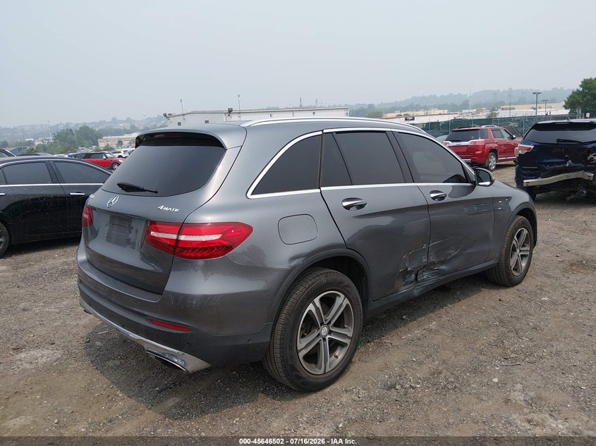 2016 Mercedes-benz Glc VIN WDC0G4KB9GF022260 IAAI salvage auction — SIDE, Salvage (Pennsylvania), sold $6,450 on 2026-08-07 (photo 4)