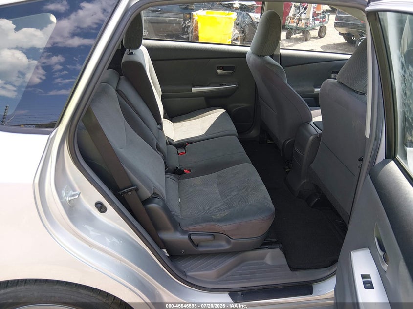 2013 Toyota Prius v VIN JTDZN3EU0D3194247 IAAI salvage auction — NORMAL WEAR, Regular Certificate (Iowa), sold $2,500 on 2026-07-29 (photo 8)