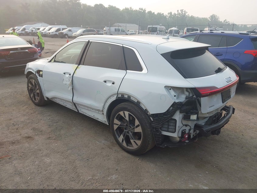 2021 Audi E-tron VIN WA1AAAGE6MB008200 IAAI salvage auction — FRONT END, Wait Title, sold $10,300 on 2026-09-05 (photo 3)