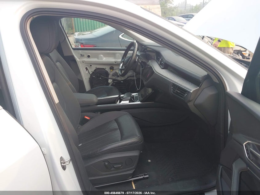 2021 Audi E-tron VIN WA1AAAGE6MB008200 IAAI salvage auction — FRONT END, Wait Title, sold $10,300 on 2026-09-05 (photo 5)