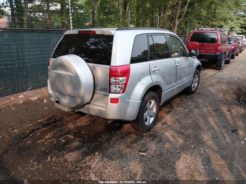 2006 Suzuki Grand vitara VIN JS3TD943564103301 IAAI salvage auction — NORMAL WEAR, Clear (Virginia), sold $25 on 2026-07-30 (photo 4)
