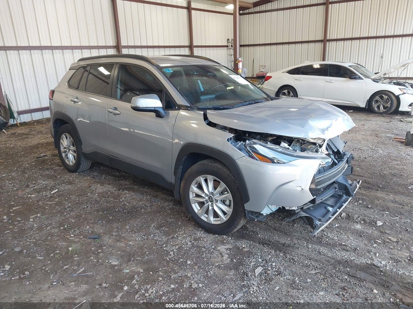 2024 Toyota Corolla cross VIN 7MUCAAAG3RV093382 IAAI salvage auction — FRONT END, Wait Title, sold $7,800 on 2026-09-11 (photo 1)