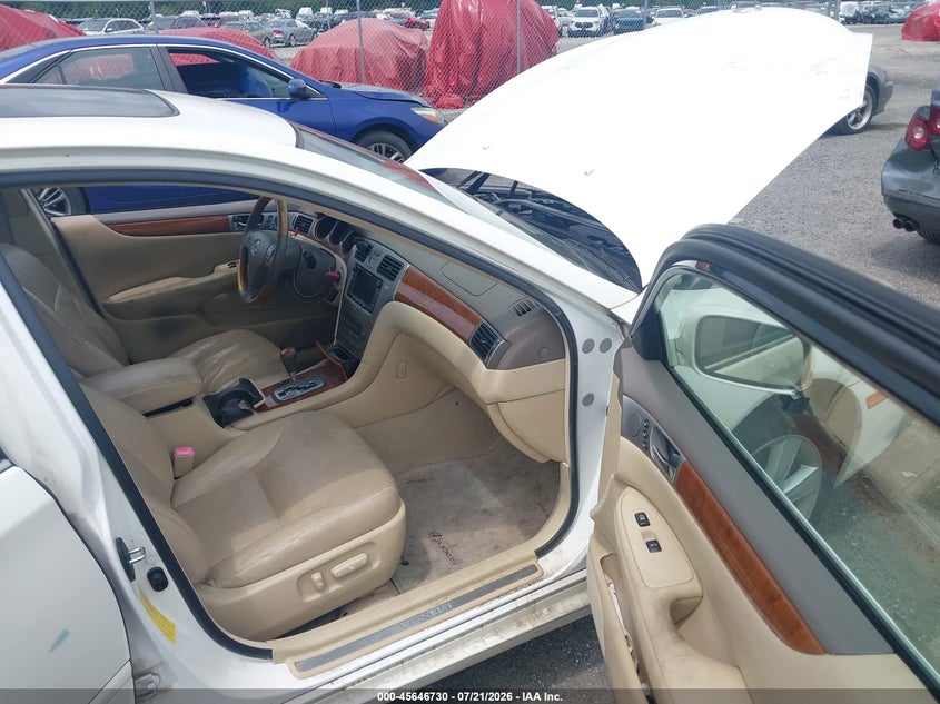 2005 Lexus Es 330 VIN JTHBA30G355096588 IAAI salvage auction — NORMAL WEAR, Clear (Virginia), sold $25 on 2026-07-30 (photo 5)