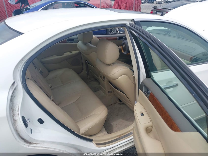 2005 Lexus Es 330 VIN JTHBA30G355096588 IAAI salvage auction — NORMAL WEAR, Clear (Virginia), sold $25 on 2026-07-30 (photo 8)