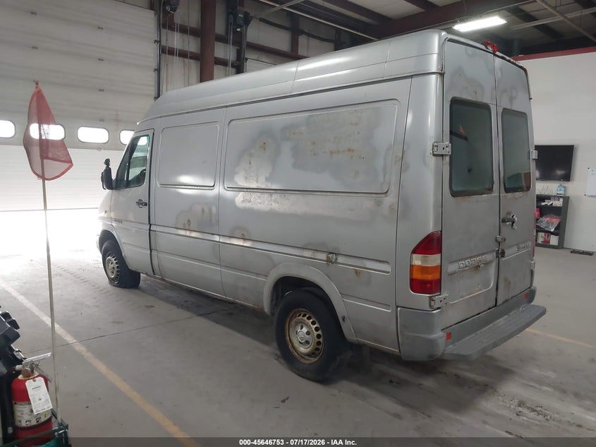 2004 Dodge Sprinter VIN WD2PD644745676813 IAAI salvage auction — NORMAL WEAR, Clear (Michigan), sold $525 on 2026-07-27 (photo 3)