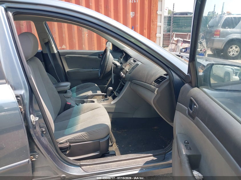 2010 Hyundai Sonata VIN 5NPET4AC9AH592743 IAAI salvage auction — NORMAL WEAR, Clear (Virginia), sold $200 on 2026-07-30 (photo 5)