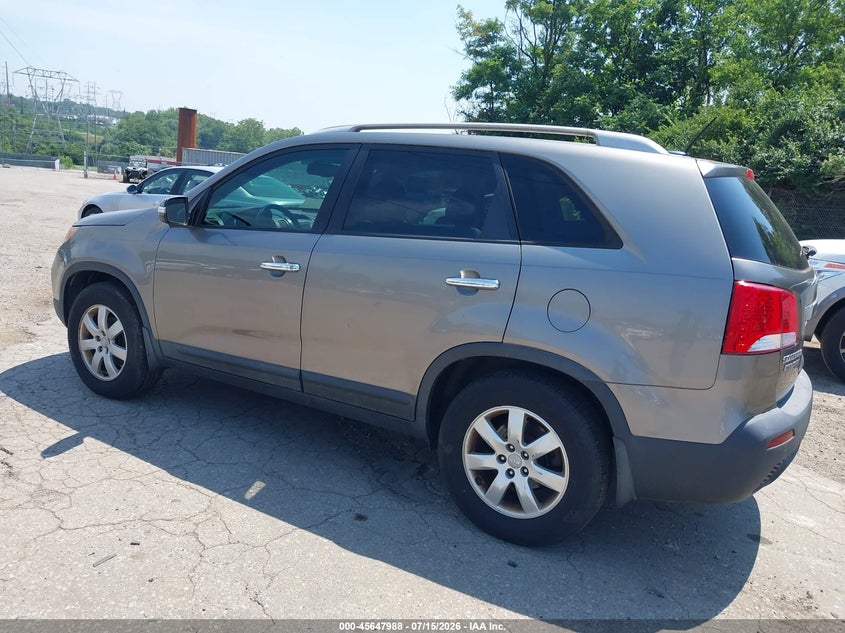 2013 Kia Sorento VIN 5XYKT3A63DG385526 IAAI salvage auction — NORMAL WEAR, Clear (Pennsylvania), sold $625 on 2026-07-24 (photo 3)