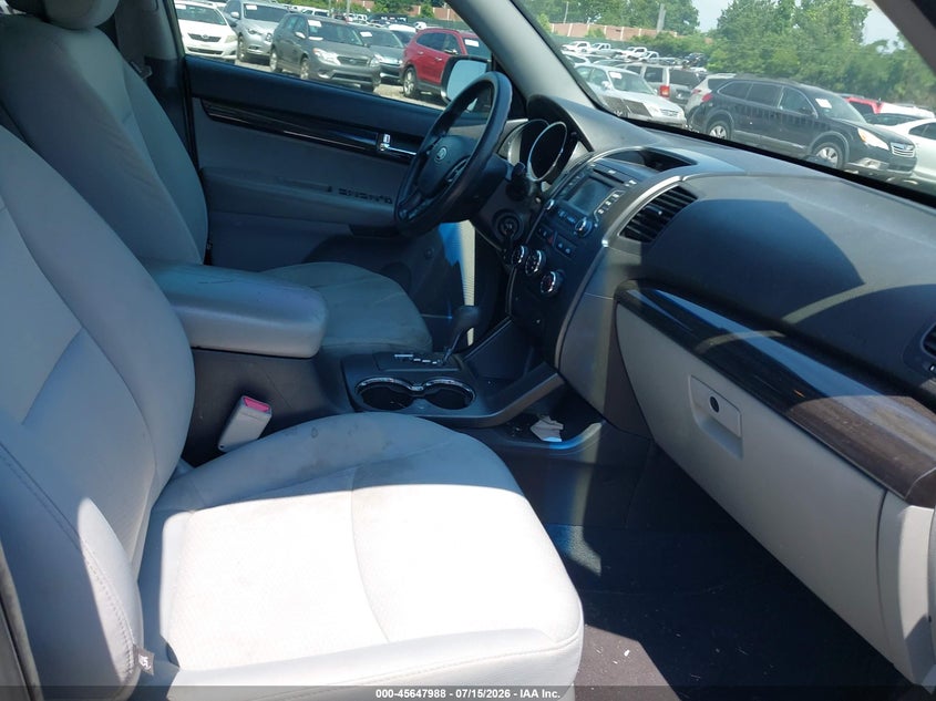2013 Kia Sorento VIN 5XYKT3A63DG385526 IAAI salvage auction — NORMAL WEAR, Clear (Pennsylvania), sold $625 on 2026-07-24 (photo 5)