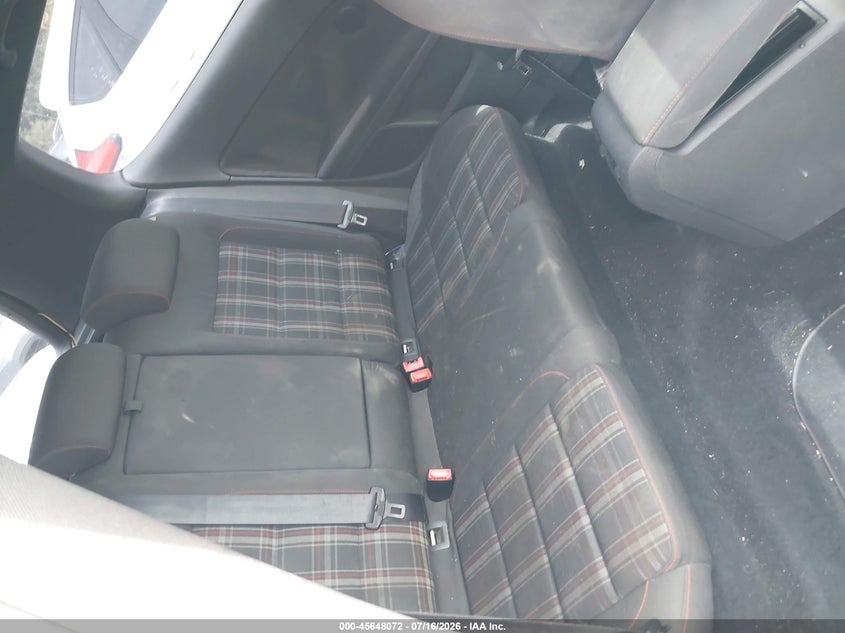 2010 Volkswagen Gti VIN WVWEV7AJ9AW258815 IAAI salvage auction — NORMAL WEAR, Original (Texas), sold $1,000 on 2026-07-29 (photo 8)