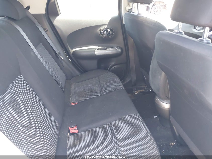 2016 Nissan Juke VIN JN8AF5MR7GT600942 IAAI salvage auction — NORMAL WEAR, Clear (Florida), sold $25 on 2026-07-29 (photo 8)