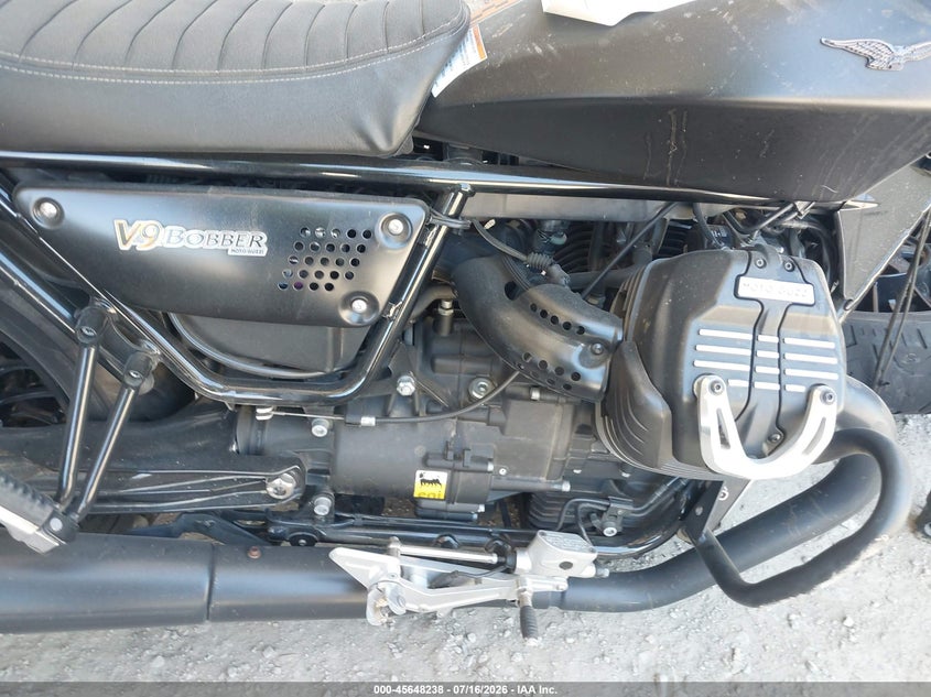 2017 Moto guzzi V9 VIN ZGULHU018HM000352 IAAI salvage auction — FRONT END, Salvage (California), sold $25 on 2026-08-12 (photo 8)