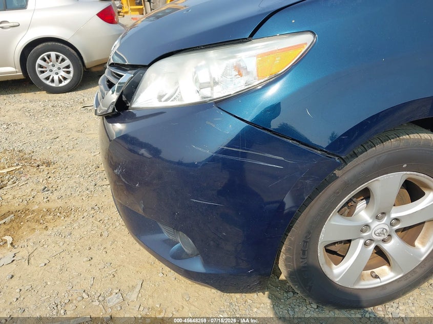 2012 Toyota Sienna VIN 5TDKK3DC9CS239198 IAAI salvage auction — NORMAL WEAR, Clear (Virginia), sold $275 on 2026-07-27 (photo 6)