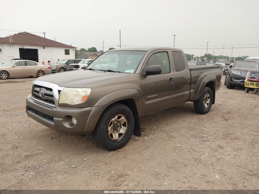 2010 Toyota Tacoma VIN 5TEUU4EN7AZ672186 IAAI salvage auction — NORMAL WEAR, Clear (New York), sold $1,850 on 2026-07-29 (photo 2)