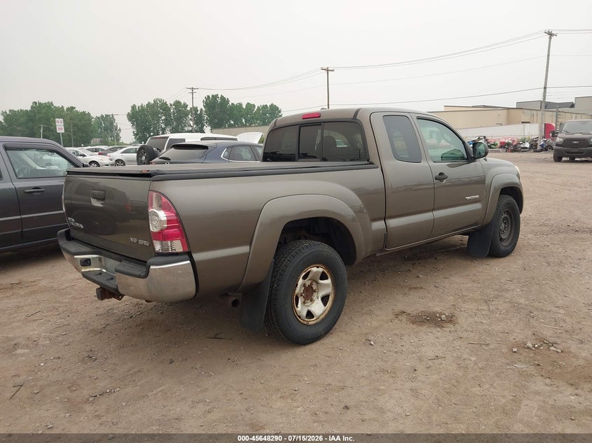 2010 Toyota Tacoma VIN 5TEUU4EN7AZ672186 IAAI salvage auction — NORMAL WEAR, Clear (New York), sold $1,850 on 2026-07-29 (photo 4)