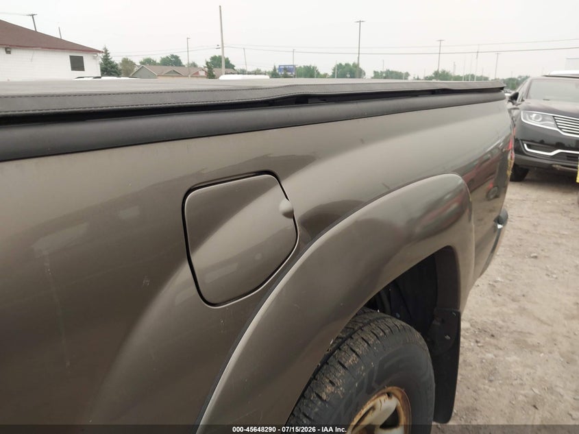 2010 Toyota Tacoma VIN 5TEUU4EN7AZ672186 IAAI salvage auction — NORMAL WEAR, Clear (New York), sold $1,850 on 2026-07-29 (photo 6)