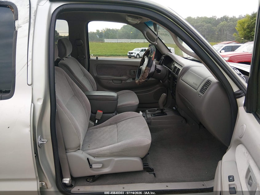 2004 Toyota Tacoma VIN 5TEGN92N24Z344691 IAAI salvage auction — SIDE, Salvage (Tennessee), sold $2,200 on 2026-07-30 (photo 5)