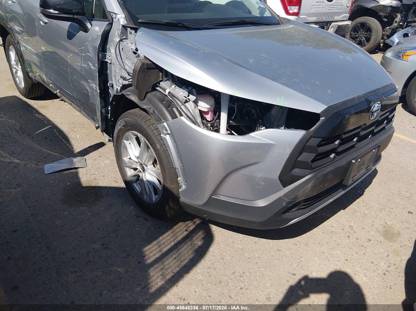 2026 Toyota Corolla cross VIN 7MUCAAAGXTV151740 IAAI salvage auction — SIDE, Enterprise Vehicles Clear Only (Texas), sold $425 on 2026-07-21 (photo 6)