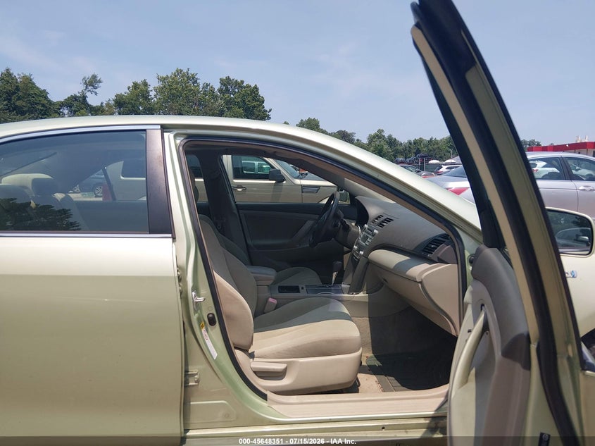 2007 Toyota Camry VIN JTNBB46K073010292 IAAI salvage auction — NORMAL WEAR, Clear (Maryland), sold $550 on 2026-07-30 (photo 5)