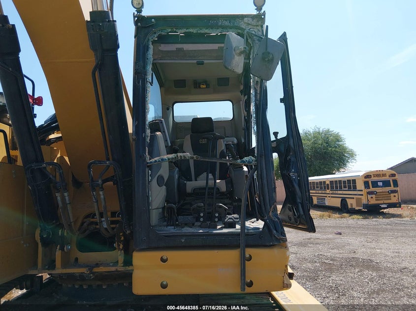 2020 Caterpillar 335 VIN CAT0335FASGJ21052 IAAI salvage auction — ROLLOVER, Bill Of Sale (Arizona), sold $51,550 on 2026-07-22 (photo 5)